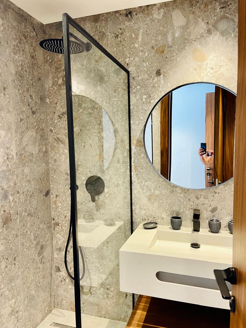 Studio haut standing à louer à Casablanca Quartier les princesses– moderne, meublé et bien situé