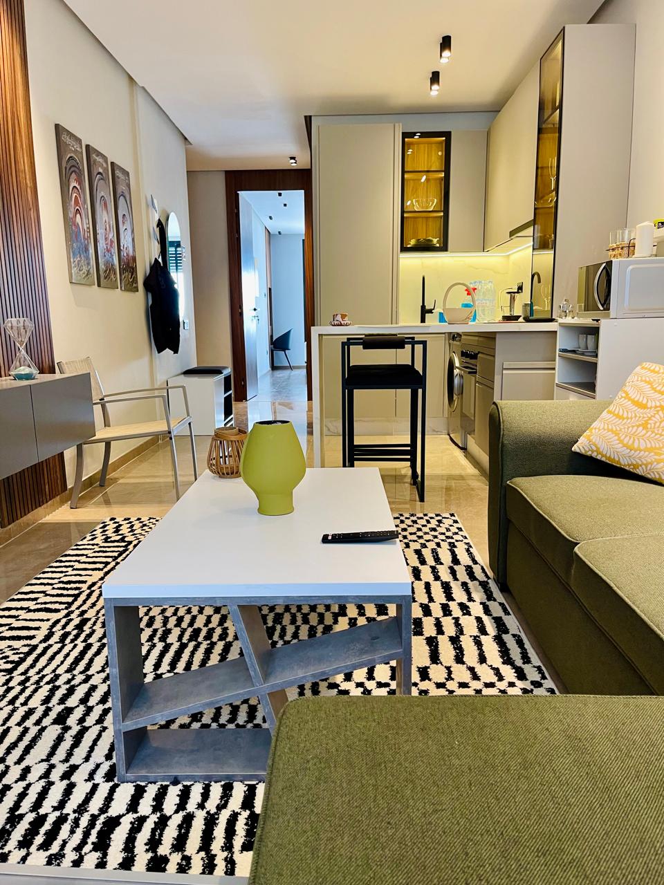 Studio haut standing à louer à Casablanca Quartier les princesses– moderne, meublé et bien situé