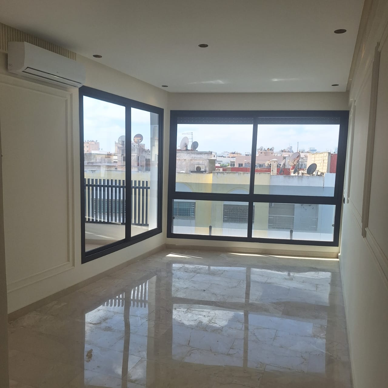 Studio non meublé à louer à Casablanca Quartier Fourat – bien situé et lumineux