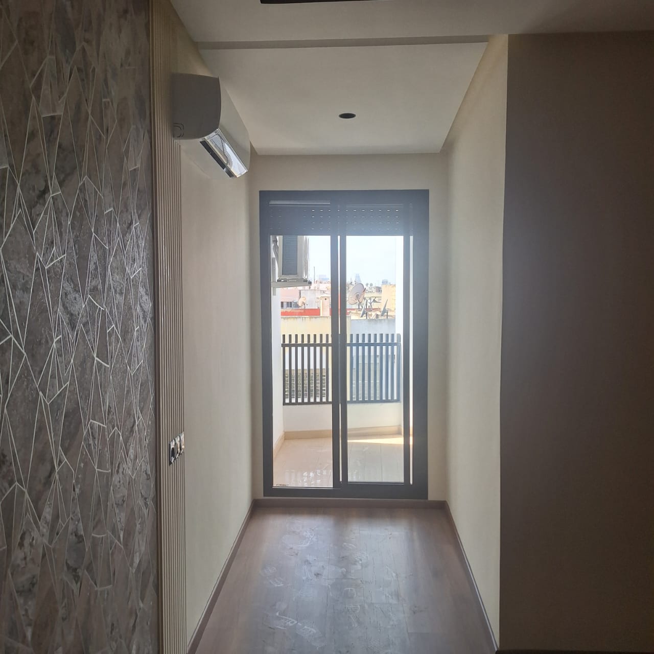 Studio non meublé à louer à Casablanca Quartier Fourat – bien situé et lumineux