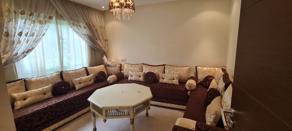 Superbe villa haut standing meublée à Dar Bouazza – à vendre avec piscine