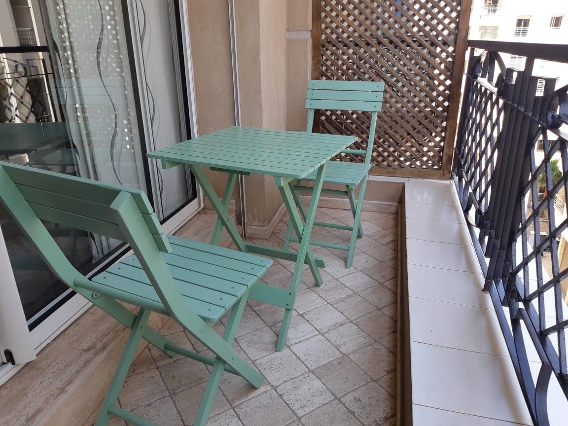 Superbe villa haut standing meublée à Dar Bouazza – à vendre avec piscine